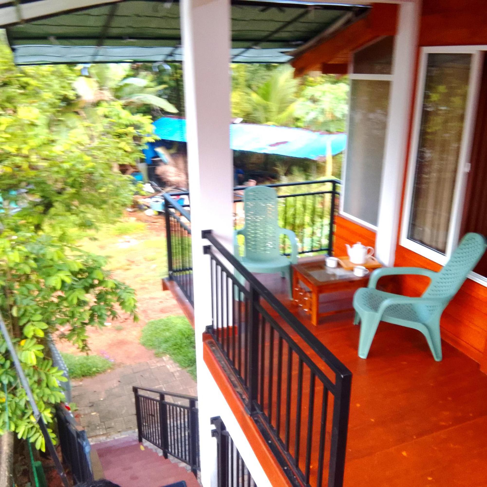 Thusara Guesthouse Mirissa Buitenkant foto